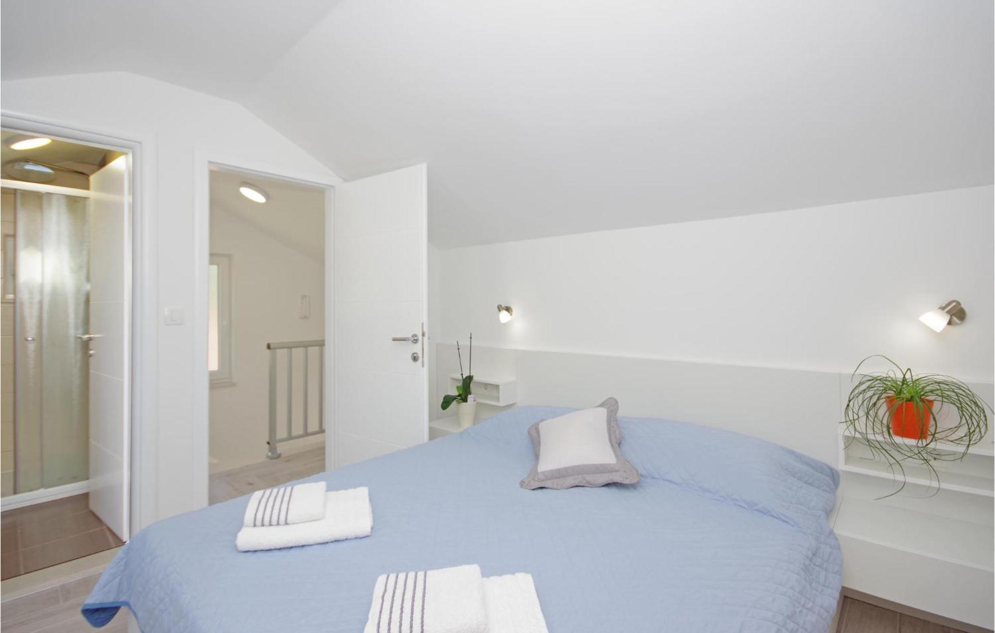 Awesome Home In Drvenik With Wifi Drvenik (Split-Dalmatia) Exterior foto